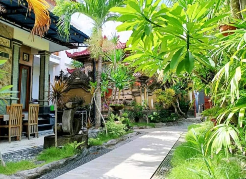 Green Palace Homestay Batununggul Exterior foto